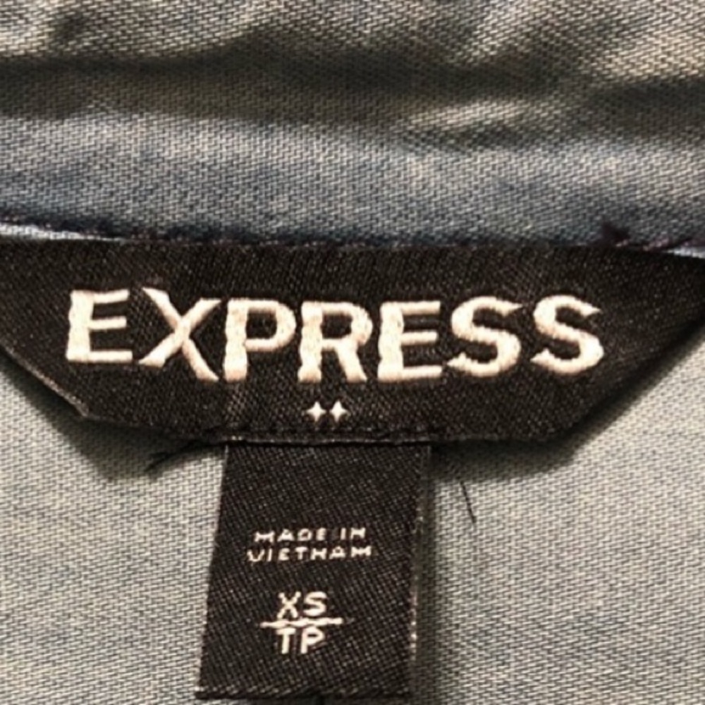 Express Light Wash Denim Boyfriend Shirt XSMALL - Picture 5 of 6